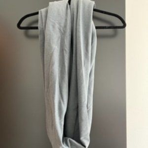 Nobull Infinity Scarf in Grey